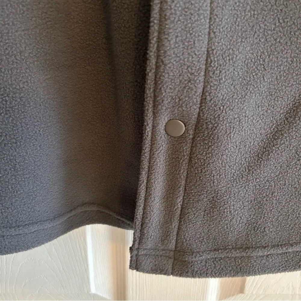 Horizon by Bass Creek Outfitters NWT Men's Gray Fleece snap Shacket size Medium - Picture 4 of 10